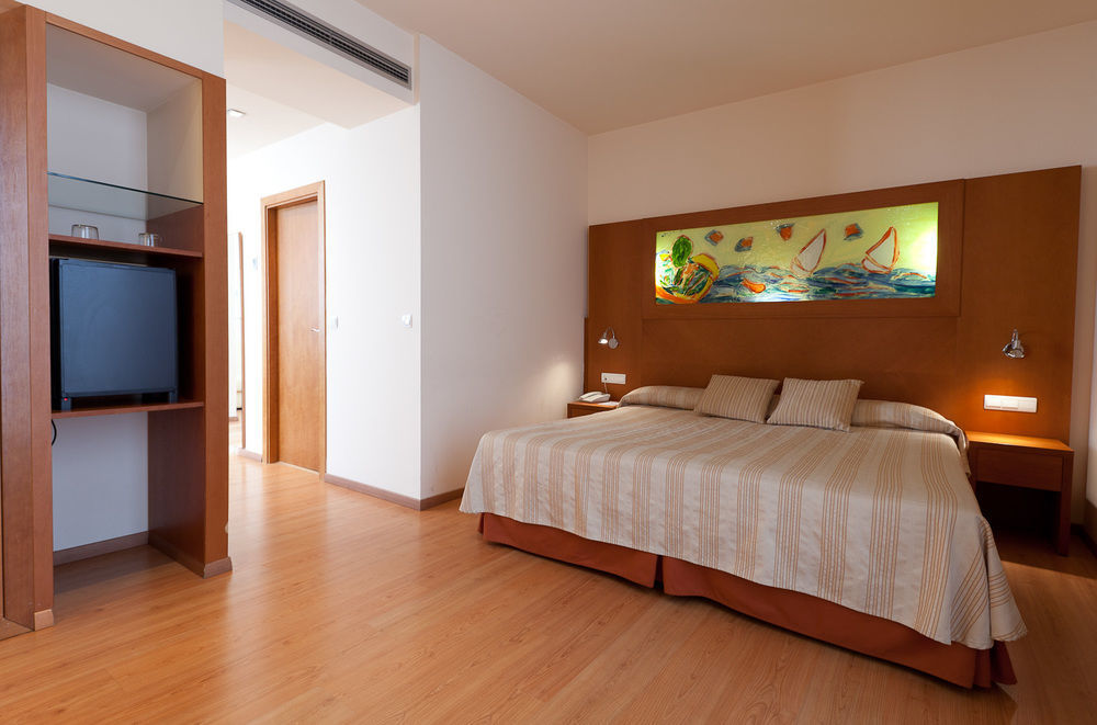 Dwo 4* Valence